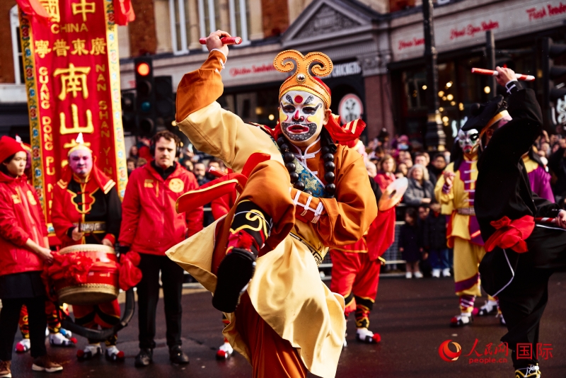 倫敦新春慶典現(xiàn)場。人民網(wǎng) 郭錦標(biāo)、楊浩鵬攝