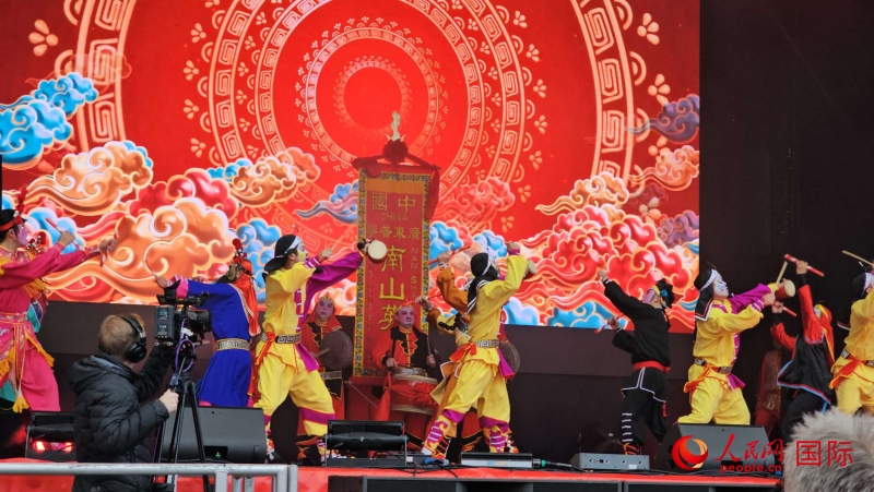 倫敦新春慶典現(xiàn)場。人民網(wǎng) 郭錦標(biāo)、楊浩鵬攝