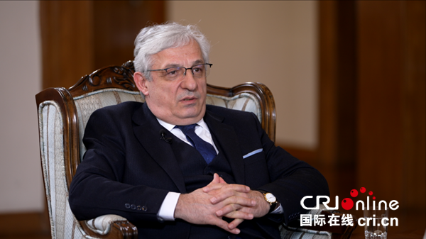 （駐華大使看中國兩會）土耳其駐華大使：新質生產力將助推中國高質量發展_fororder_f7c5b4fe0544460aa7f56a6619a06f7b_副本