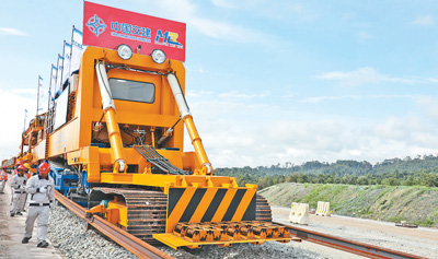 中企承建的馬東鐵項目創造就業機會超過1.8萬個，合作的當地企業超過1900家——為促進馬來西亞東西海岸互聯互通貢獻力量（共建“一帶一路”第一現場）