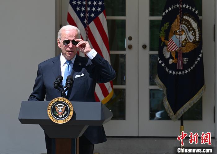 當?shù)貢r間7月30日上午，美國總統(tǒng)拜登新冠檢測再次呈陽性。他此次沒有癥狀，但將采取隔離措施。資料圖為拜登7月27日解除隔離后在白宮發(fā)表講話。 <a target='_blank' href='/'><p  align=