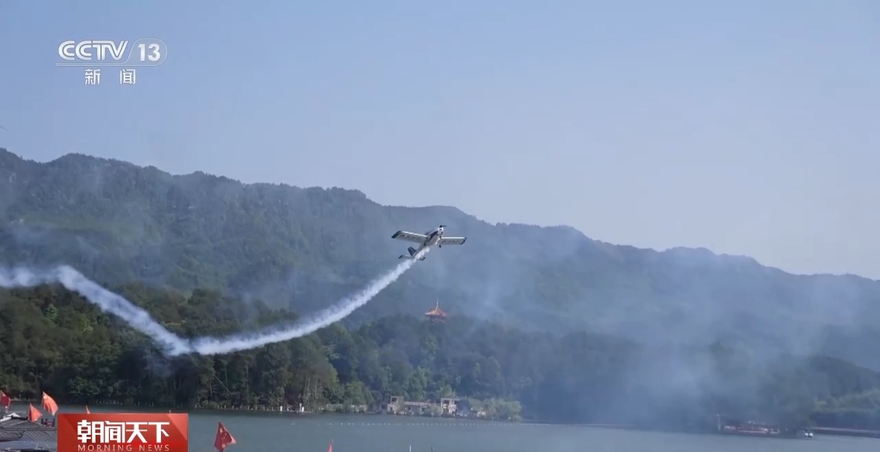 從特色小城到世界級商圈 這個(gè)“五一”很有“國際范”！