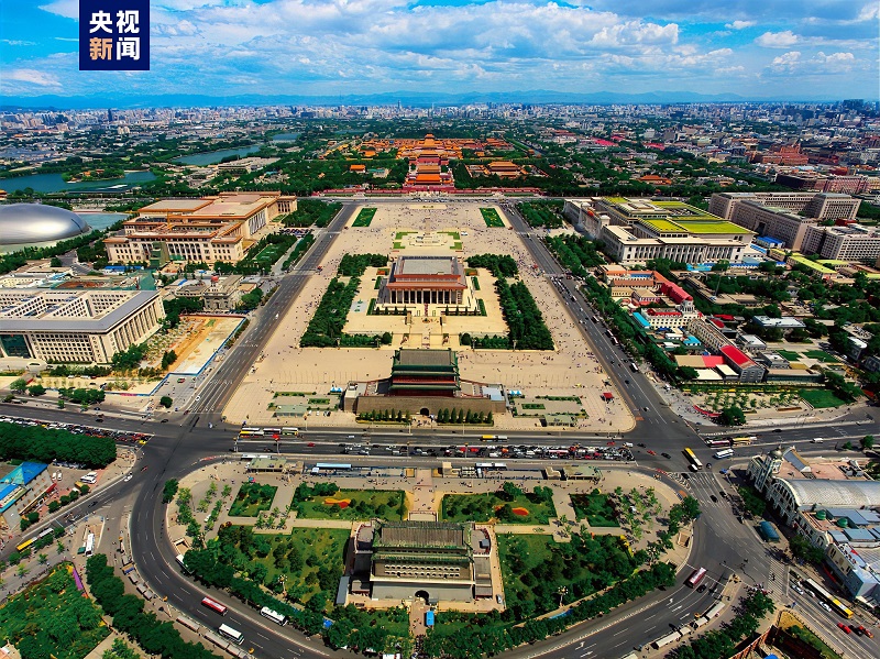 △全長7.8公里的北京中軸線上，分布有鐘鼓樓、景山、故宮等15處遺產構成要素。