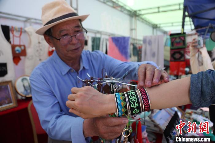 青海格爾木：保護挖掘、活態傳承45項非遺