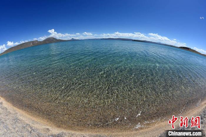 錯鄂湖水清澈透明?！?lt;a target='_blank' ></p><p  align=
